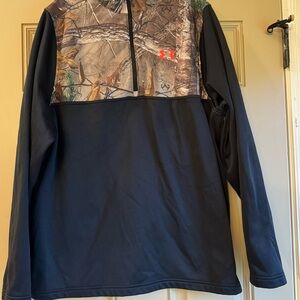 Underarmour 1/4 zip fleece sweatshirt